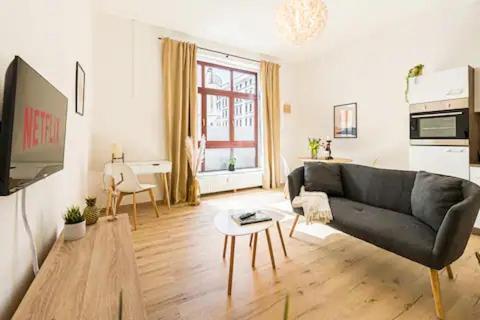 Ruhige Und Stilvolle Wohnung Am Clara-Zetkin-Park ライプツィヒ エクステリア 写真